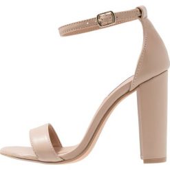 Steve Madden CARRSON Sandały na obcasie blush. Czerwone rzymianki damskie Steve Madden, z materiału, na obcasie. Za 419,00 zł.