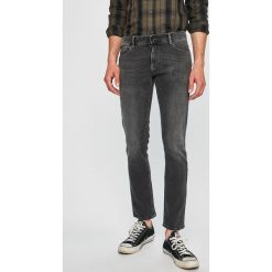 Armani Exchange - Jeansy. Szare jeansy męskie Armani Exchange, bez wzorów. W wyprzedaży za 449,90 zł.