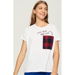 T-shirt z kieszenią w kratę - Biały. Białe t-shirty damskie marki Sinsay, l. Za 24,99 zł.