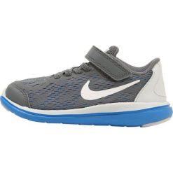 Nike Performance FLEX RN 2017 Obuwie do biegania treningowe cool grey/white/pure platinum/photo blue. Szare buty sportowe chłopięce Nike Performance, z materiału. W wyprzedaży za 206,10 zł.