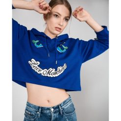 Love Moschino Bluza Niebieski. Niebieskie bluzy damskie Love Moschino, l, z nadrukiem, z bawełny, bez rękawów, bez kaptura. Za 1360,95 zł.