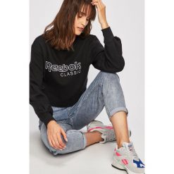 Reebok Classic - Bluza. Czarne bluzy damskie Reebok Classic, s, z aplikacjami, z elastanu, bez rękawów, bez kaptura. W wyprzedaży za 199,90 zł.