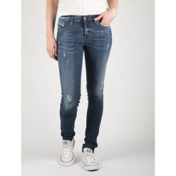 Diesel Skinzee Dżinsy Niebieski. Niebieskie jeansy damskie Diesel, bez wzorów, z elastanu. Za 748,95 zł.