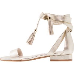 Rzymianki damskie: Kenneth Cole New York VALEN Sandały soft gold