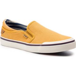 Tenisówki WRANGLER - Idol Slip On WM91112A Ochre 110. Żółte półbuty męskie Wrangler, na co dzień, bez wzorów, ze skóry, bez zapięcia. Za 209,00 zł.