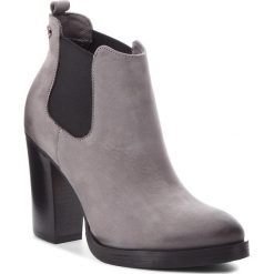 Botki CARINII - B4669 J51-000-POL-B77. Szare buty zimowe damskie marki Carinii, z nubiku, na obcasie. Za 419,00 zł.