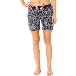 FOX Dół Od Bikini Chargin Xs Czarny. Czarne stroje kąpielowe damskie marki FOX, xs, bez wzorów. W wyprzedaży za 117,00 zł.