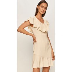 Vero Moda - Sukienka. Niebieskie sukienki damskie Vero Moda, bez wzorów, z elastanu, bez kołnierzyka, z krótkim rękawem, krótkie, mini, dopasowane. W wyprzedaży za 99,90 zł.