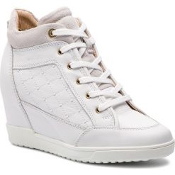 Sneakersy GEOX - D Carum C D84ASC 08522 C1000 White. Białe półbuty damskie Geox, z zamszu. W wyprzedaży za 359,00 zł.