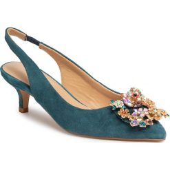 Sandały ALMA EN PENA - V20091 Suede Ocean. Zielone klapki damskie Alma en Pena, z aplikacjami, z zamszu, bez obcasa, na obcasie. Za 449,00 zł.