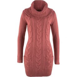 Sukienka dzianinowa bonprix brązowy marsala. Czerwone sukienki dzianinowe bonprix, z golfem. Za 89,99 zł.