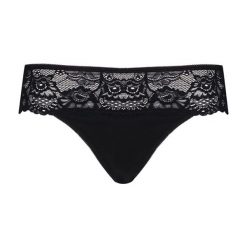 Stringi "Ula" w kolorze czarnym. Czarne stringi damskie Kinga, s, w koronkowe wzory, z koronki. W wyprzedaży za 32,95 zł.