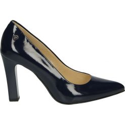 Czółenka - 3900-4941 BLU. Czarne czółenka Venezia, ze skóry. Za 319,00 zł.