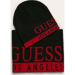 Guess Jeans - Czapka i szalik. Szare czapki męskie Guess Jeans, z aplikacjami, z wiskozy. W wyprzedaży za 219,90 zł.