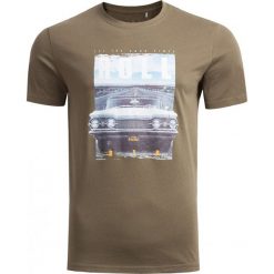 T-shirt męski TSM609 - khaki - Outhorn. Brązowe koszulki męskie Outhorn, m, bez wzorów, z materiału, bez kołnierzyka, bez rękawów. W wyprzedaży za 39,99 zł.