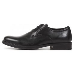 Geox Półbuty Męskie Uomo Carnaby 40 Czarne. Czarne buty wizytowe męskie Geox, ze skóry, bez zapięcia. W wyprzedaży za 302,00 zł.
