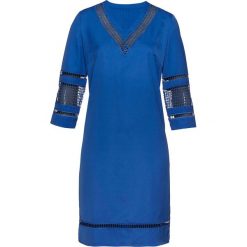 Sukienka z koronką, rękawy 3/4 bonprix niebieski. Niebieskie sukienki damskie bonprix, w koronkowe wzory, z koronki, eleganckie, z dekoltem w serek, bez rękawów. Za 89,99 zł.
