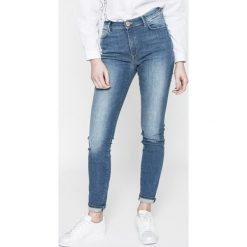 Trussardi Jeans - Jeansy Deep Blue. Niebieskie jeansy damskie rurki marki Trussardi Jeans, z aplikacjami, z bawełny. W wyprzedaży za 449,90 zł.