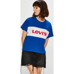 Levi's - Top. Czerwone topy damskie marki Levi's®, s, z nadrukiem, z bawełny, z okrągłym kołnierzem. Za 119,90 zł.