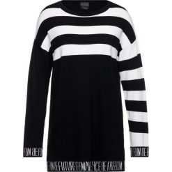 Sweter Persona by Marina Rinaldi Amabile 1364329. Czarne swetry damskie Persona by Marina Rinaldi, m, bez wzorów, z elastanu, klasyczne, bez rękawów, bez kaptura. W wyprzedaży za 339,00 zł.