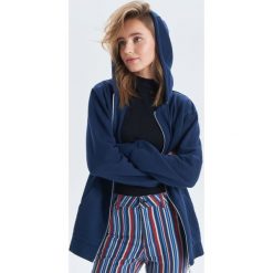 Rozpinana bluza z kapturem - Granatowy. Niebieskie bluzy damskie z kapturem marki Cropp, s. Za 79,99 zł.