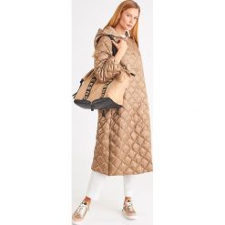 Puchowy PŁASZCZ ONTARIO weekend max mara. Płaszcze damskie Weekend Max Mara, bez wzorów, z puchu. W wyprzedaży za 1847,30 zł.