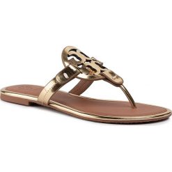 Japonki TORY BURCH - Miller Mirror Metallic 63252 Gold/Tan 709. Żółte klapki damskie Tory Burch, bez wzorów, ze skóry, bez obcasa, na obcasie. Za 999,00 zł.