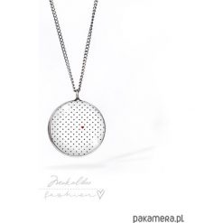 Naszyjnik simple Dots z serduszkiem. Szare naszyjniki damskie marki Pakamera. Za 65,00 zł.