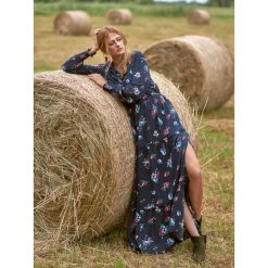 Sukienka długa z gumką w pasie. Sukienki damskie Top Secret, na co dzień, na zimę, w kwiaty, z tkaniny, eleganckie, bez kołnierzyka, z długim rękawem, długie, maxi. W wyprzedaży za 59,99 zł.