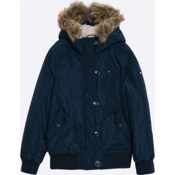 Tommy Hilfiger - Kurtka dziecięca 128-164 cm. Niebieskie kurtki dziewczęce TOMMY HILFIGER, bez wzorów, z bawełny, krótkie, z kapturem. W wyprzedaży za 399,90 zł.