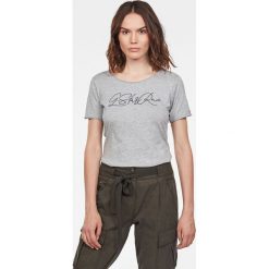 G-Star Raw - T-shirt. Szare bluzki damskie G-Star RAW, s, z nadrukiem, z bawełny, retro, z okrągłym kołnierzem, z krótkim rękawem. W wyprzedaży za 69,90 zł.