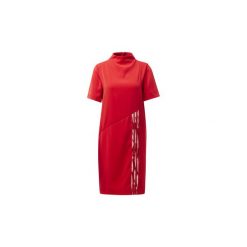 Sukienki krótkie adidas DC DRESS. Czerwone sukienki damskie Adidas, bez wzorów, bez kołnierzyka, z krótkim rękawem, krótkie, mini. Za 499,00 zł.