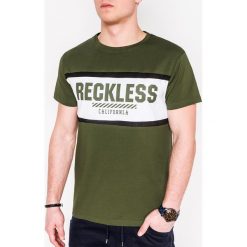 T-shirt męski z nadrukiem S1081 - khaki. Brązowe t-shirty męskie Ombre Clothing, s, z nadrukiem, z bawełny, bez kołnierzyka. Za 14,99 zł.