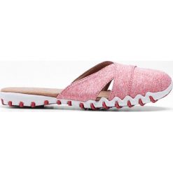 Klapki bonprix koralowy melanż. Czerwone klapki damskie bonprix, bez wzorów, bez obcasa. Za 59,99 zł.