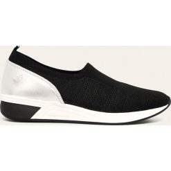 Marco Tozzi - Buty. Czarne buty sportowe damskie Marco Tozzi, bez wzorów, z gumy, sportowe. Za 199,90 zł.