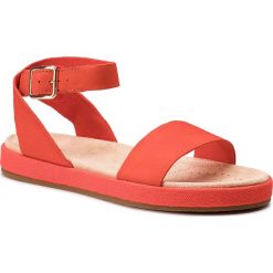Sandały CLARKS - Botanic Ivy 261413494 Orange Nubuck. Czerwone klapki damskie Clarks, bez wzorów, ze skóry, bez obcasa. W wyprzedaży za 239,00 zł.