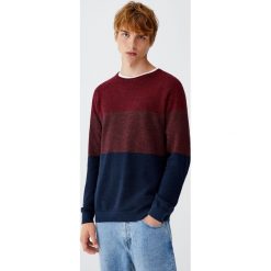 Sweter z melanżowej dzianiny z kolorowymi panelami. Swetry męskie Pull&Bear. Za 99,90 zł.