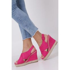 Fuksjowe sandały espadryle z paskami na krzyż na koturnie Casu 66-368. Szare espadryle damskie Casu, w paski, bez obcasa, na koturnie. Za 79,99 zł.