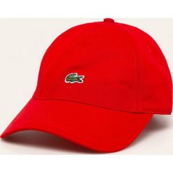 Lacoste - Czapka. Czerwone czapki męskie Lacoste, bez wzorów, z bawełny. W wyprzedaży za 179,90 zł.