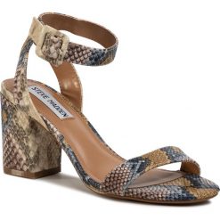 Sandały STEVE MADDEN - Malia SM11000944-02002-918 Multi Snake. Pomarańczowe klapki damskie Steve Madden, bez wzorów, ze skóry ekologicznej, bez obcasa. W wyprzedaży za 309,00 zł.