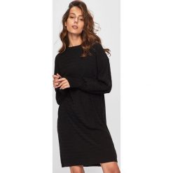 Answear - Sweter. Czarne swetry damskie ANSWEAR, s, bez wzorów, z dzianiny, bez rękawów, długie, bez kaptura. W wyprzedaży za 99,90 zł.