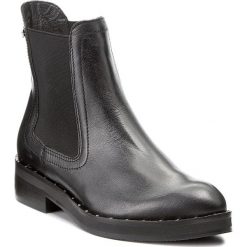 Buty zimowe damskie: Sztyblety SOLO FEMME - 30809-05-G52/000-13-00 Czarny