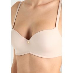 Triumph BODY MAKE UP ESSENT Biustonosz bezszwowy nude beige. Brązowe biustonosze bezszwowe marki Reserved. Za 209,00 zł.