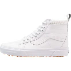 Vans UA SK8HI MTE Tenisówki i Trampki wysokie true white. Szare tenisówki damskie marki Vans, z materiału. W wyprzedaży za 204,50 zł.
