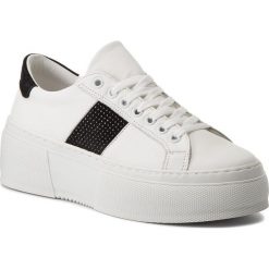 Sneakersy BRONX - BsaharX 66189-A White/Black 204. Białe półbuty damskie marki Bronx, bez wzorów, ze skóry, bez obcasa, na obcasie, bez zapięcia. W wyprzedaży za 299,00 zł.