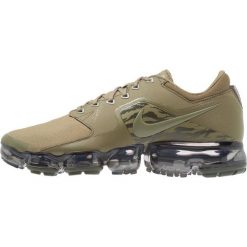 Nike Performance AIR VAPORMAX CAMO Obuwie do biegania treningowe olive. Szare buty do biegania męskie marki Eterna Comfort Fit, m, w kratkę, z klasycznym kołnierzykiem. Za 799,00 zł.