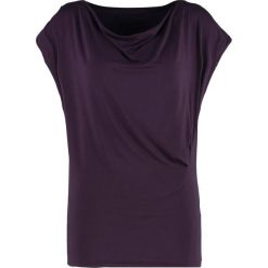 Topy sportowe damskie: Curare Yogawear Tshirt basic dark aubergine
