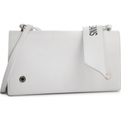 Torebka CALVIN KLEIN JEANS - Logo Banner Shoulder Flap Bag K40K400823 102. Białe listonoszki damskie Calvin Klein Jeans, z jeansu. Za 449,00 zł.