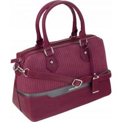 Torebka kuferek pikowana zamszowa David Jones bordo - bordo. Kuferki damskie David Jones, bez wzorów, z zamszu, eleganckie, pikowane, bez dodatków. Za 99,00 zł.
