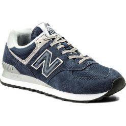 Sneakersy NEW BALANCE - ML574EGN Granatowy. Niebieskie sneakersy męskie New Balance, na co dzień, bez wzorów, ze skóry, eleganckie, bez zapięcia. W wyprzedaży za 249,00 zł.